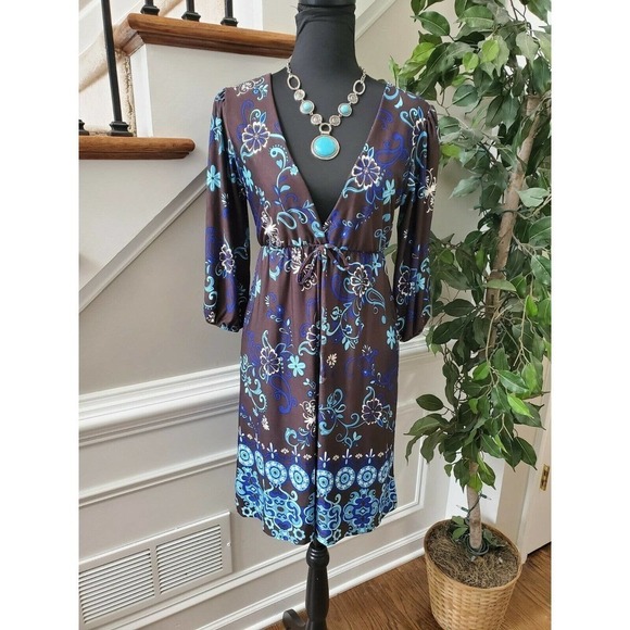 Hypnotized Floral Long Sleeve V-Neck Dress - Picture 10 of 10